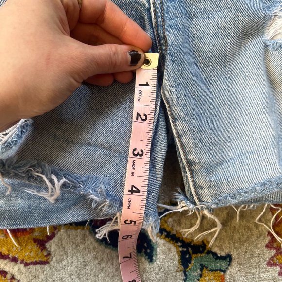 low-rise Levi's 501 Selvedge White Oak distressed denim shorts, W25 - Picture 12 of 12